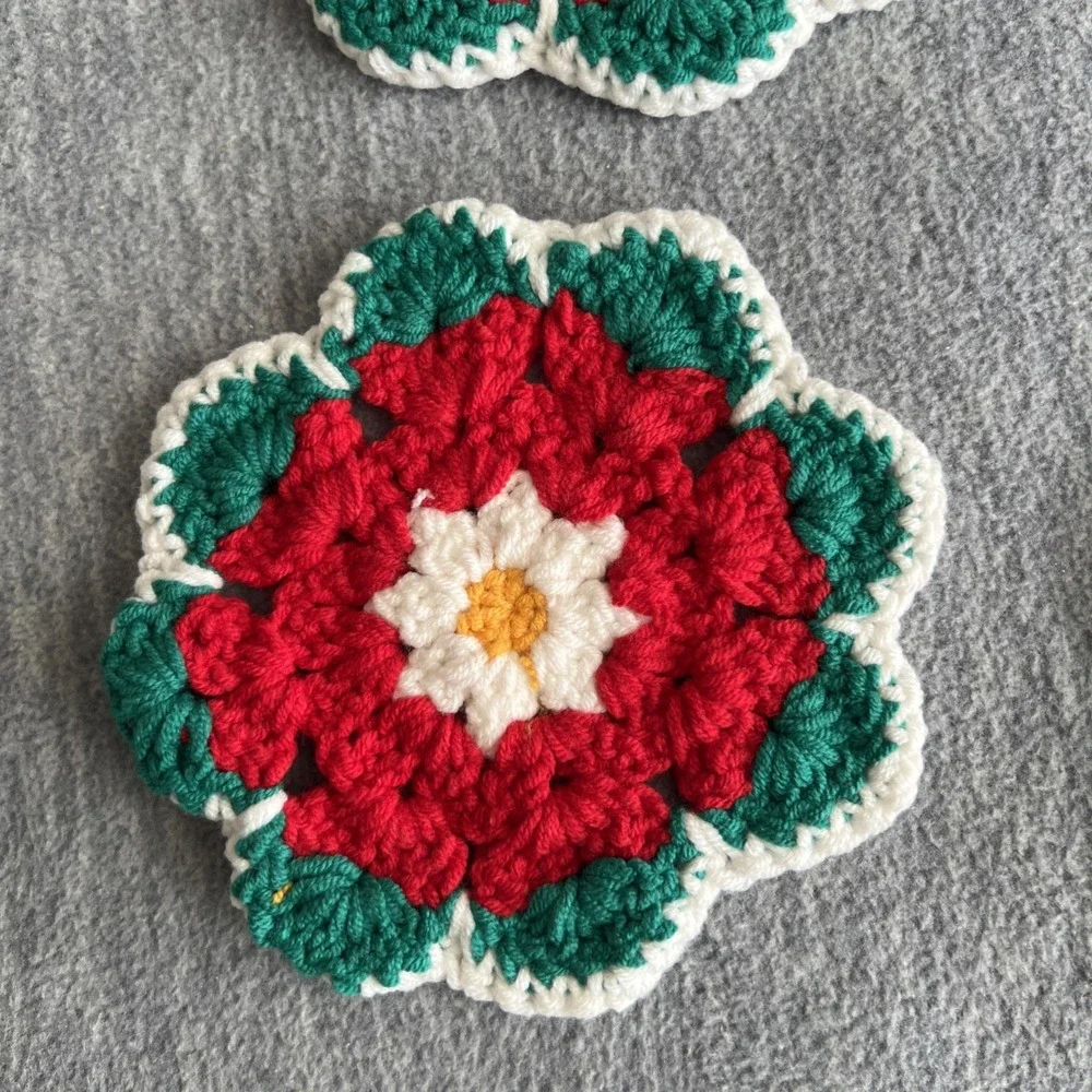 Poinsettia Christmas Coasters Pads Handmade Crochet Woven 4 Pk Home Decor 4